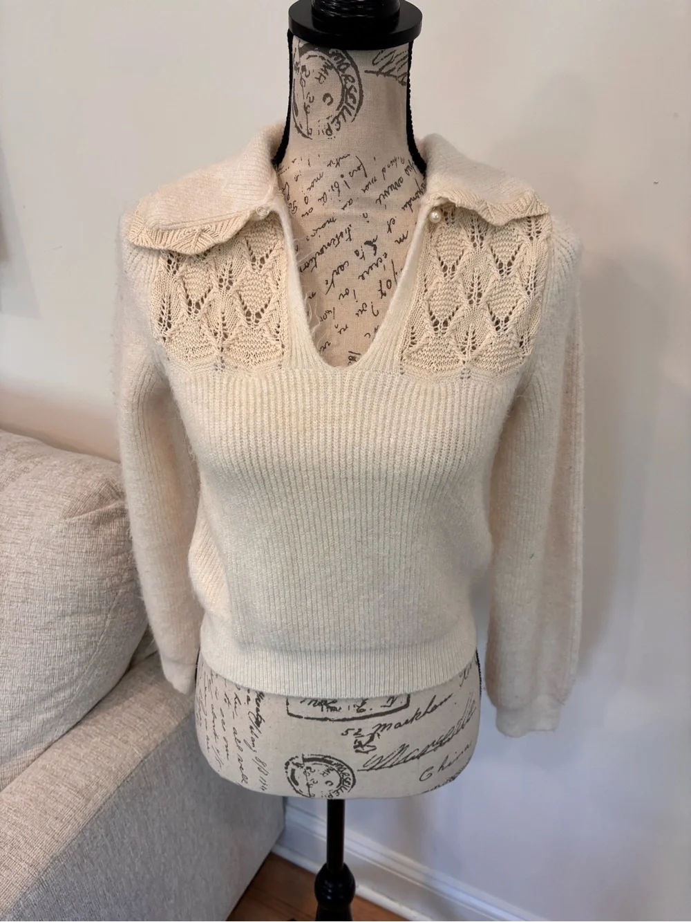 MANGO cream sweater size XS